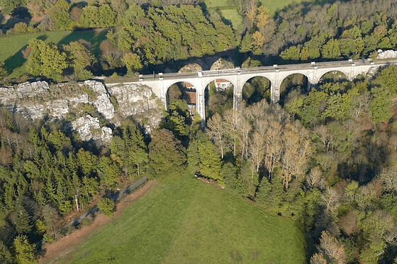 Saut à l'élastique au Viaduc de Coquilleau (85)