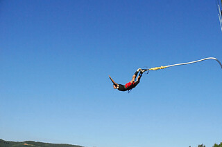 Saut à l'élastique depuis le Viaduc de Culan (18)