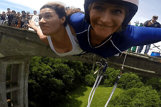 Saut à l'élastique à Saint-Georges-le-Gaultier (72)