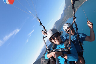 Vol en Parapente au-dessus du lac d'Annecy (74) - Vol découverte - Poids max : 70kg