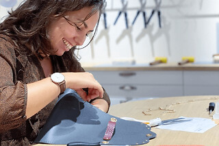 Atelier sac à main en cuir à Paris 2ème