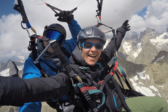 Vol d'été en Parapente à Serre Chevalier (05)