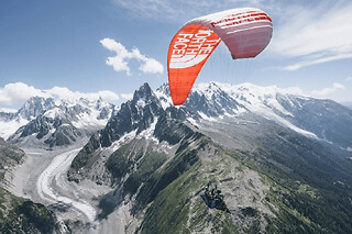 Vol en Parapente aux Houches en face du Mont Blanc (74)