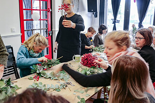 Atelier couronne de Noël à Reims (51)