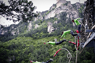 Saut à l'élastique "Le 107" au cœur des Gorges du Tarn