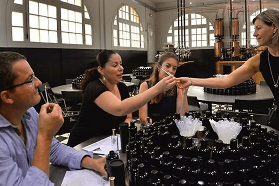 Atelier Classique création de parfum à Grasse (06)