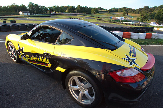 Stage Pilotage Enfant en Porsche Cayman en Vendée (85) - Porsche Cayman - 5 Tours