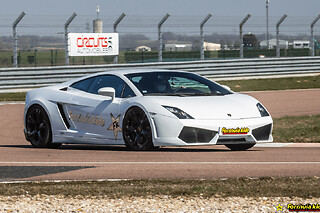 Stage Pilotage Enfant en Lamborghini en Vendée (85) - Lamborghini - 2 Tours