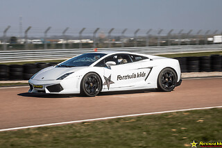 Stage Pilotage Enfant en Lamborghini à Toulouse (31) - Lamborghini - 2 Tours