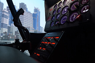 Simulateur de pilotage d'hélicoptère Bell 206 à Lyon - Découverte