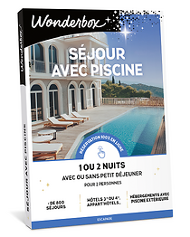 Séjour avec piscine