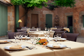 Repas pour 2 aux Orangeries*** à Lussac-les-châteaux (86)