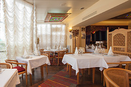 LE CAROUBIER