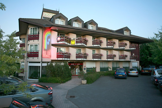 Hotel The Originals Thonon-les-Bains L'Arc-En-Ciel - photo 12