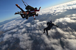 I JUMP SKYDIVE PURA VIDA