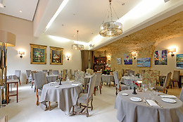Hostellerie Château de Pray