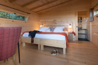 Un séjour gourmand en duo aux Cabanes dans les Bois à Villalier (11)