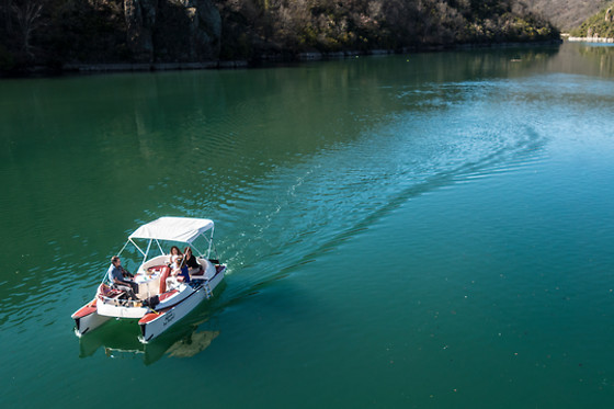 Balade en bateau électrique pour 6 - Le Héron des Raspes - Viala-du-Tarn (12)