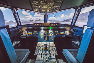 Simulateur de pilotage d'avion de ligne à Lyon - Evasion