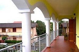 Larus Hotel