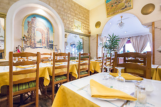 Un repas en duo aux Cèdres du Liban à Paris (75015)