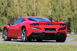 Découverte Ferrari F8 Tributo (3 tours) sur le Circuit de Lohéac (35)
