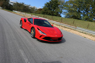 Découverte Ferrari F8 Tributo (3 tours) sur le Circuit de Lohéac (35)