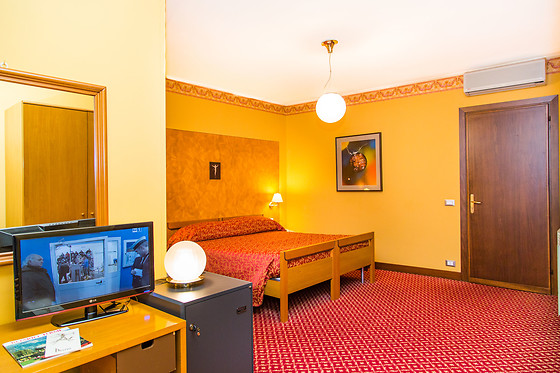 Albergo Diana - photo 12