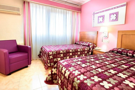 HOTEL MANOLO - photo 1