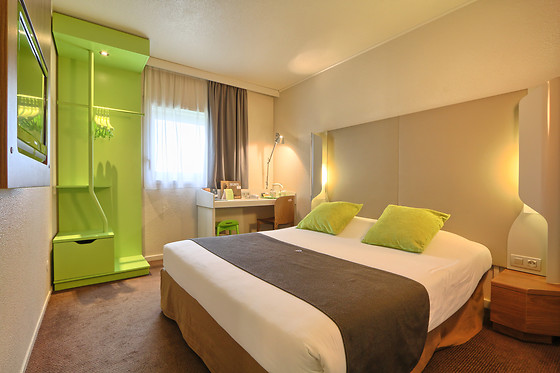 Campanile Roissy - photo 1