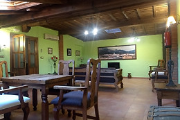 HOTEL VILLA DE BERZOCANA