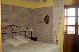 LA CASONA DE QUINTES