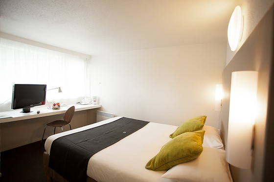 Hotel Ampaline Boulazac - photo 2