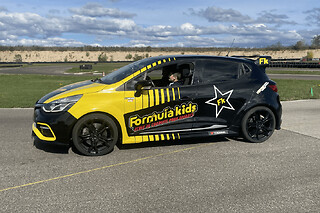 Stage Pilotage Enfant en Clio IV RS à Toulouse (31) - Clio IV RS - 8 Tours