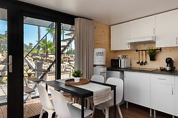 BOAT HAUS