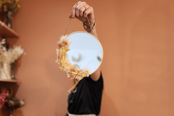 Atelier création d'un miroir fleuri à Mouvaux (59)
