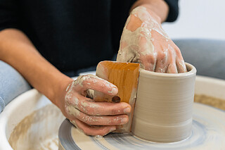 Atelier de tournage en céramique à Bordeaux (33)