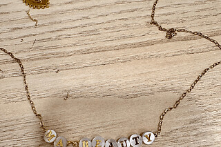 Atelier personnalisation de bijoux à Paris 15ème