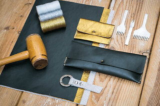 Atelier maroquinerie cuir duo adulte/enfant à Montjean-sur-Loire - 1 porte carte + 1 trousse