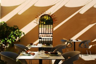 Repas en duo à la Table de Beaurecueil à Beaurecueil (13)