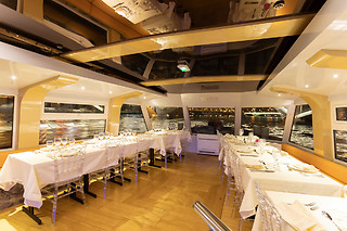 Un repas pour 2 à Eiffel Croisières à Paris (75016)
