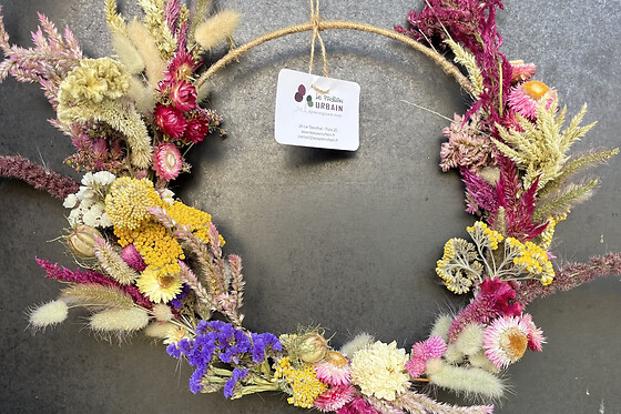 Création d'une couronne de fleurs séchées à Paris 20ème