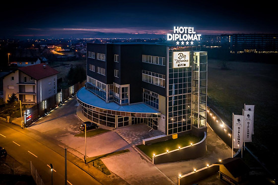 Hotel Diplomat - photo 0