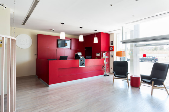 B&B HOTEL GRANADA - photo 2