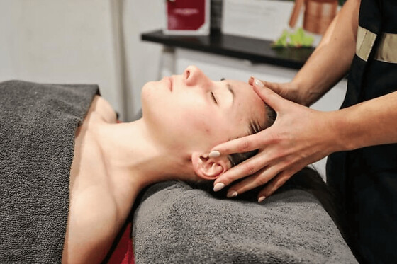 Soin du visage à Plaisir (78)