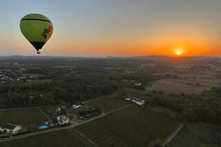 Vol en Montgolfière dans le Beaujolais à Liergues (69) - Vol Plaisir - Week-end (vendredi soir, samedi et dimanche)