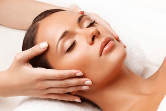 Soin du visage à Paris 17ème Argentine - Modelage crânien et visage - 30 min