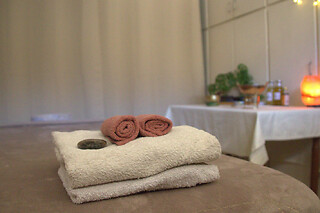 Massage relaxant à Chilly-Mazarin (91) - Massage  Abhyanga - 75min.
